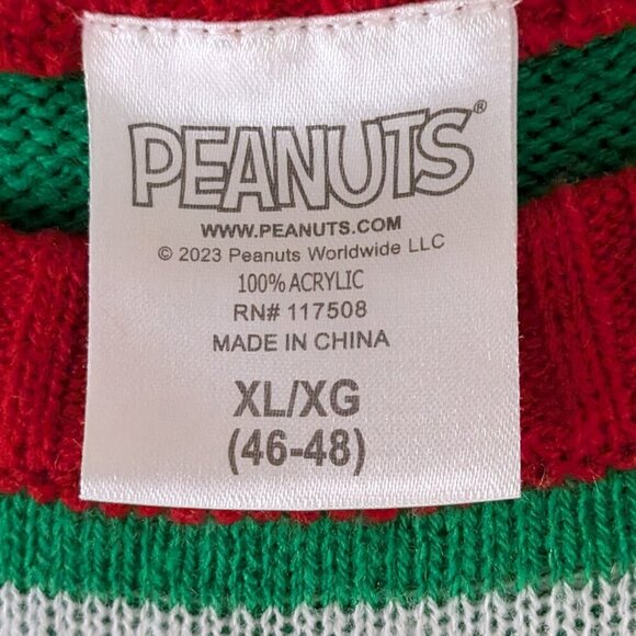 PEANUTS WORLDWIDE Green/Red Snoopy Christmas Holiday Pullover Sweater; Size XL - Picture 3 of 4